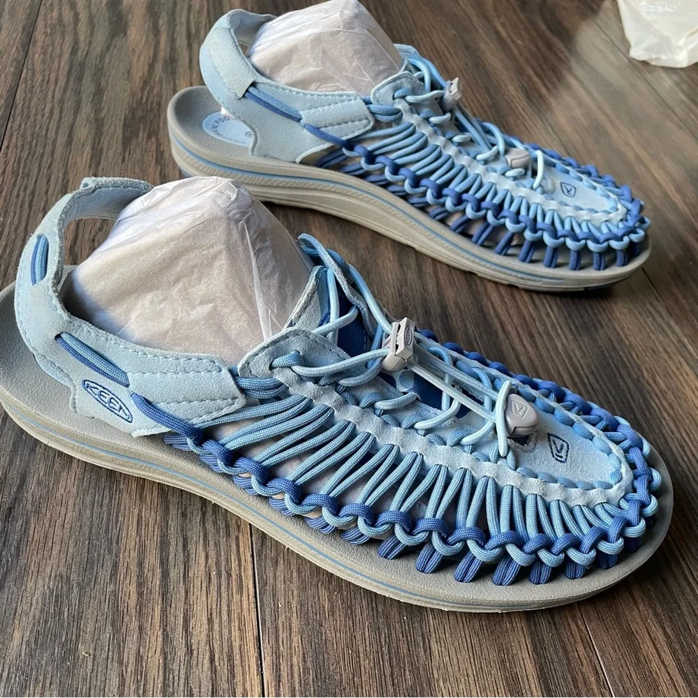 Keen Blue Sandals with Woven Design and Open Back - Picture 4 of 11